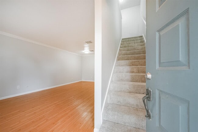 Foto del edificio - 1213 Lyric Ln