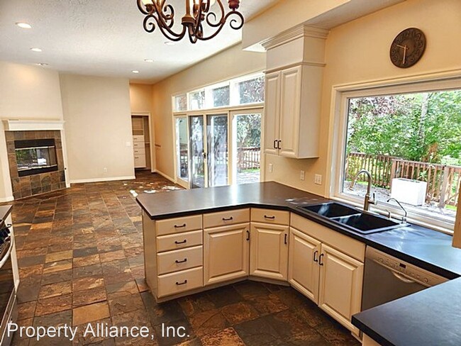 Building Photo - 4 br, 3 bath House - 1474 Rio Grande Road