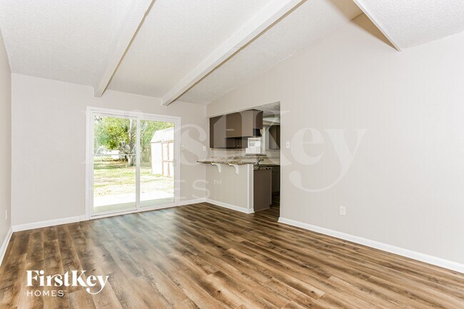 Foto del edificio - 1602 Geraldine Ln