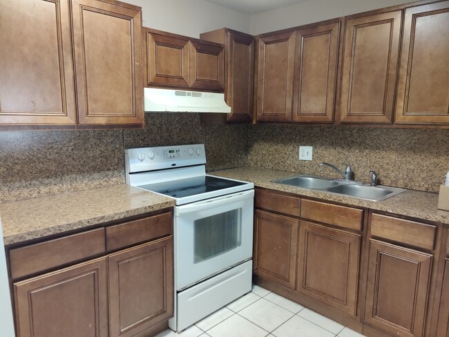 Foto del edificio - 7515 NW 44th Ct