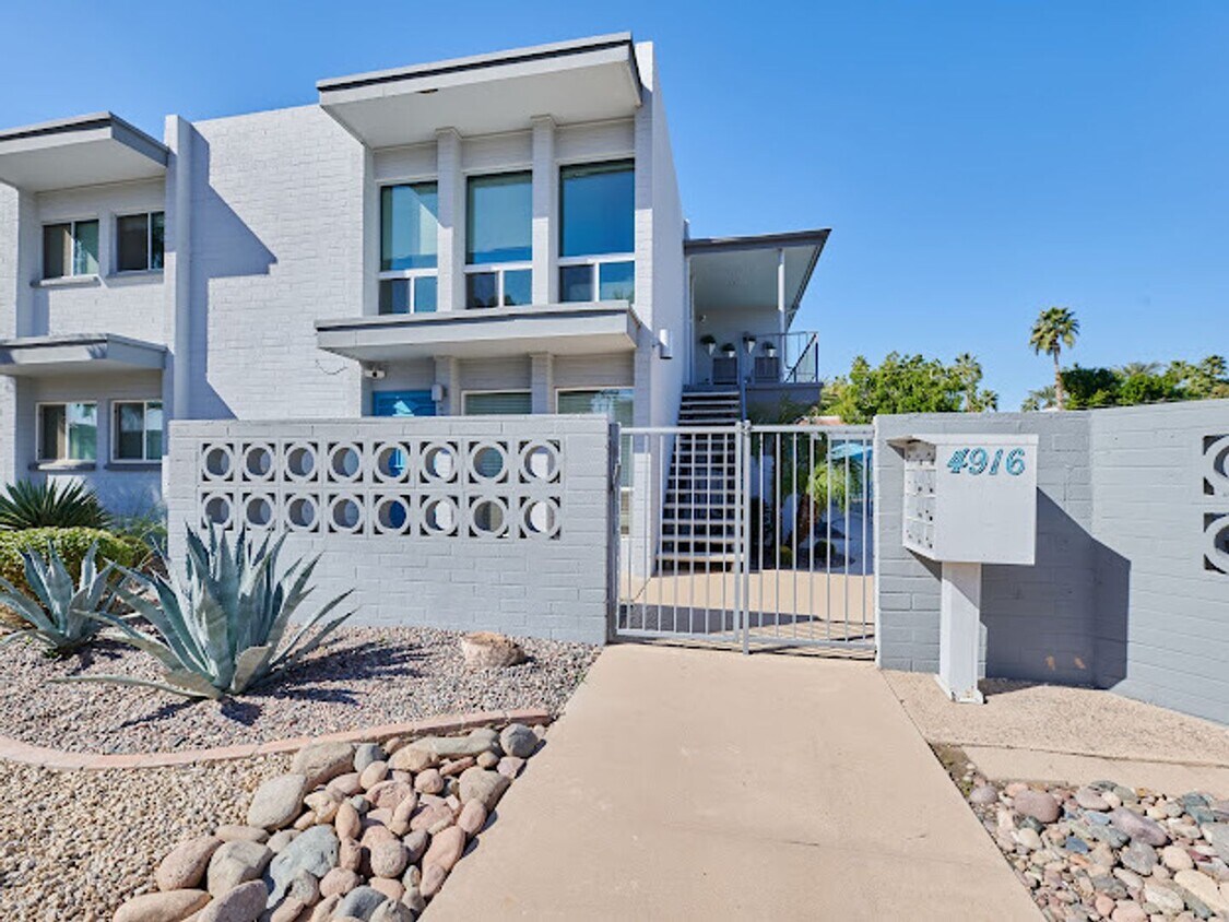 Primary Photo - Charming Condo