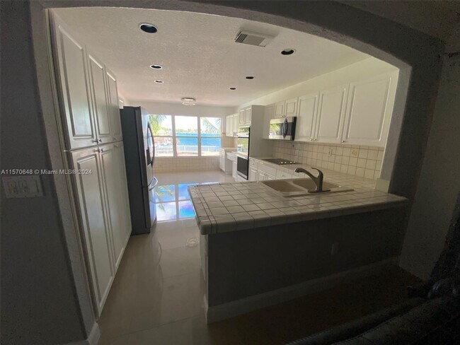 Foto del edificio - 14501 SW 136th Pl