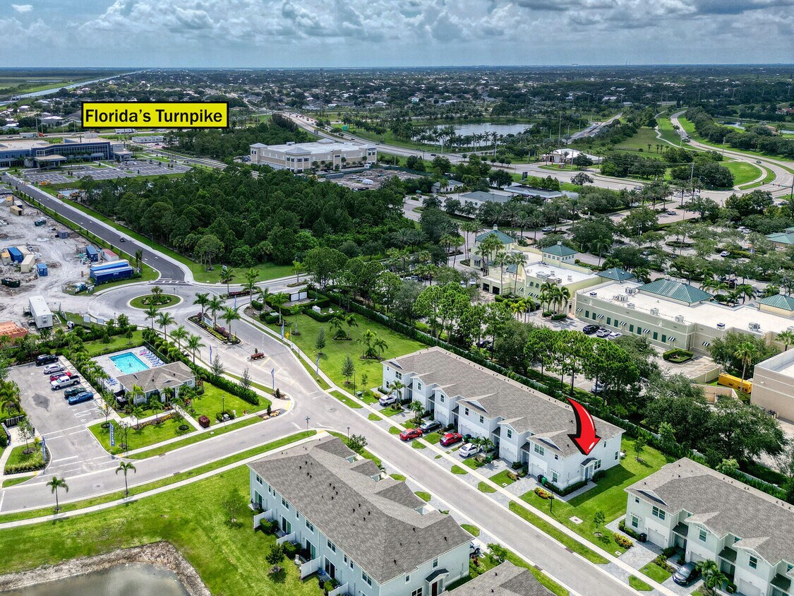 Foto principal - 235 SE Woodbark St