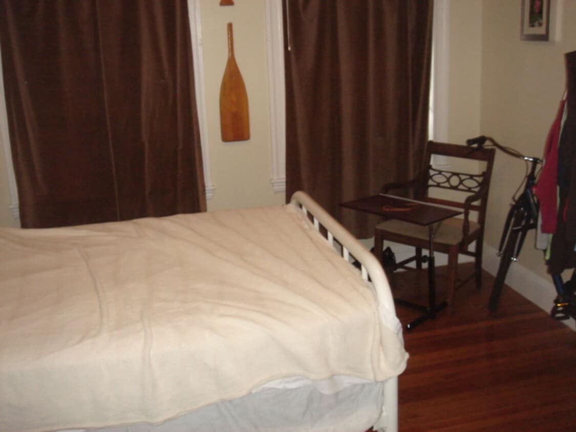 Building Photo - No FE Great Brookline Alternative near C line, NO FEE Heat Inc Students ok New Stainless Steek ki...