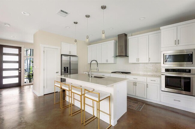 Foto del edificio - 4602 Alf Ave