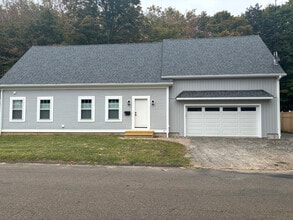 Building Photo - 104 North St