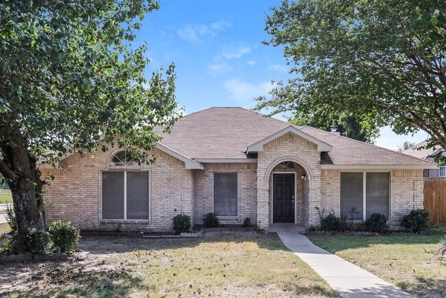 Building Photo - 721 S Highland Dr