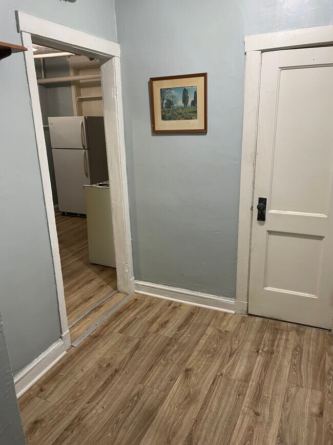 Foto del edificio - 2344 Prospect Ave E