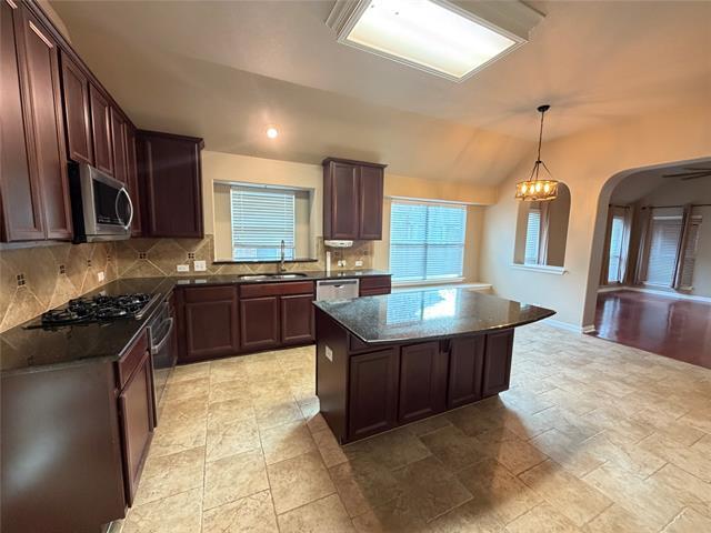 Building Photo - 10329 Stoneside Trl