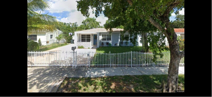 Primary Photo - 1185 NW 128th St