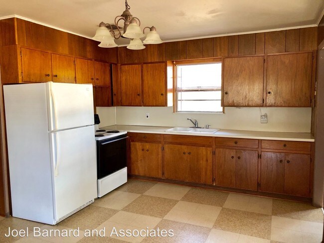 Building Photo - 2 br, 1 bath House - 2113 Old RR 12