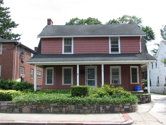 Building Photo - 65 Spring St