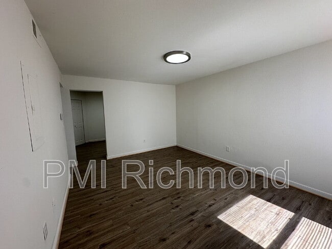 Foto del edificio - 3517 Briel St