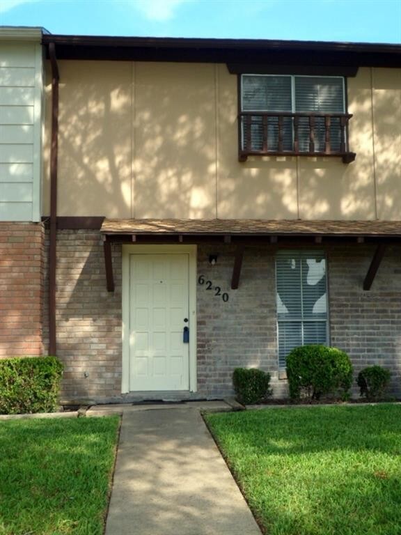 6220 Weber Rd Corpus Christi Tx 78413 Townhouse For Rent In Corpus Christi Tx Apartments Com