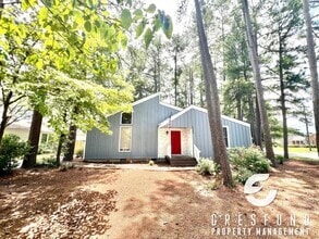 Building Photo - 2643 Torcross Dr
