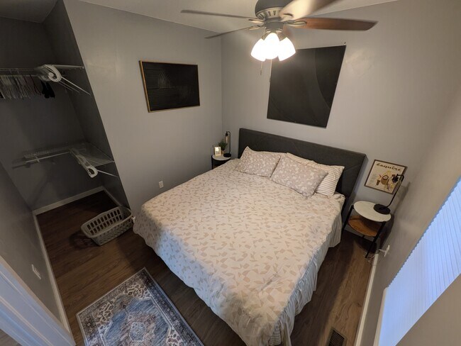 Dormitorio - 2622 W 25th Ave
