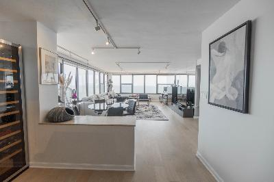 Foto del edificio - 5801 N Sheridan Rd