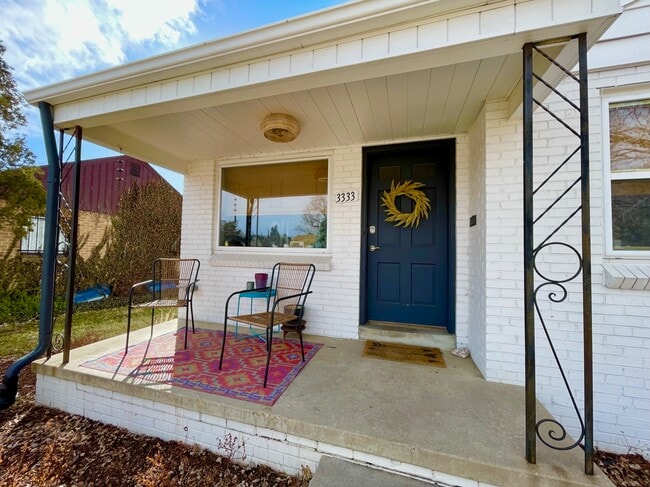 Photo - 3333 Newport St House