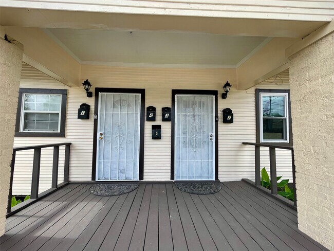 Foto del edificio - 6912 Avenue C