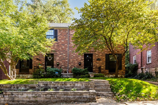 Building Photo - 1112 Sanford Ave