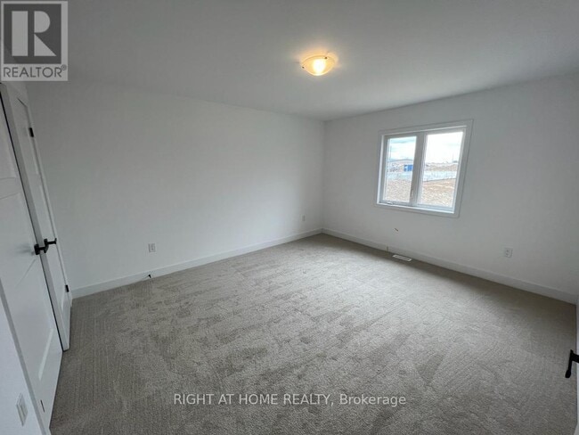 Building Photo - 43 Wheatfield Rd