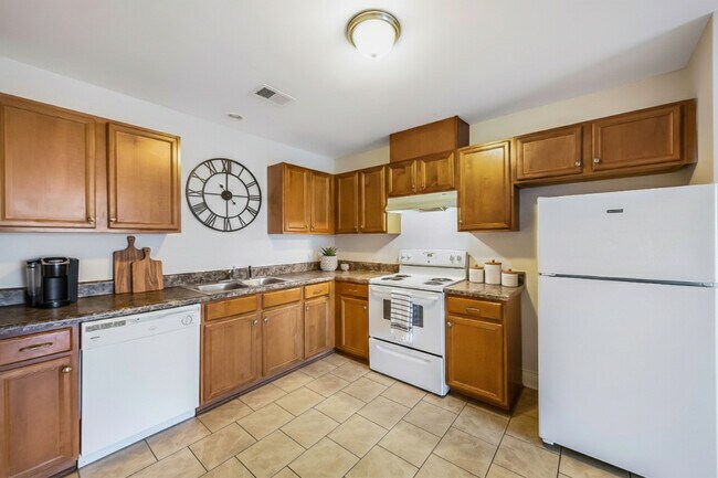 Apartamentos Clifton Place en Burlington, Carolina del Norte - Clifton Place Apartments