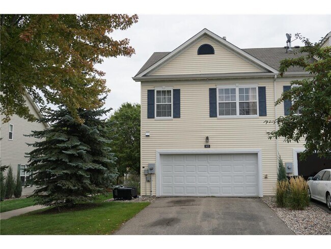 Building Photo - 1625 Liberty Cir