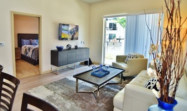 Compson Place Apartments photo'