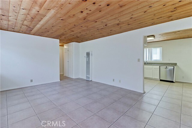 Building Photo - 108 Corona Ln