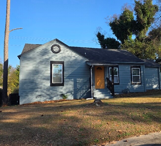 Building Photo - 2793 Suwanee Ave