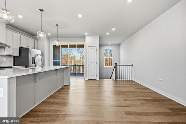 Foto del edificio - 9399 Edenderry Dr