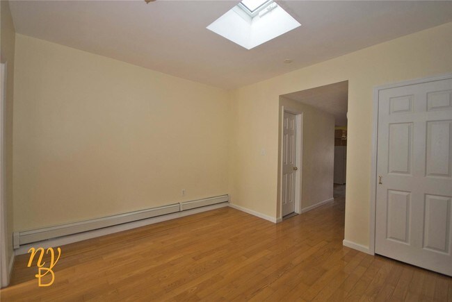 Building Photo - 411 Putnam Ave