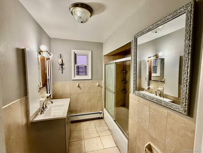 Building Photo - 2851 Claflin Ave