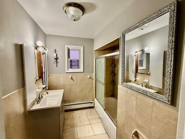 Foto del edificio - 2851 Claflin Ave