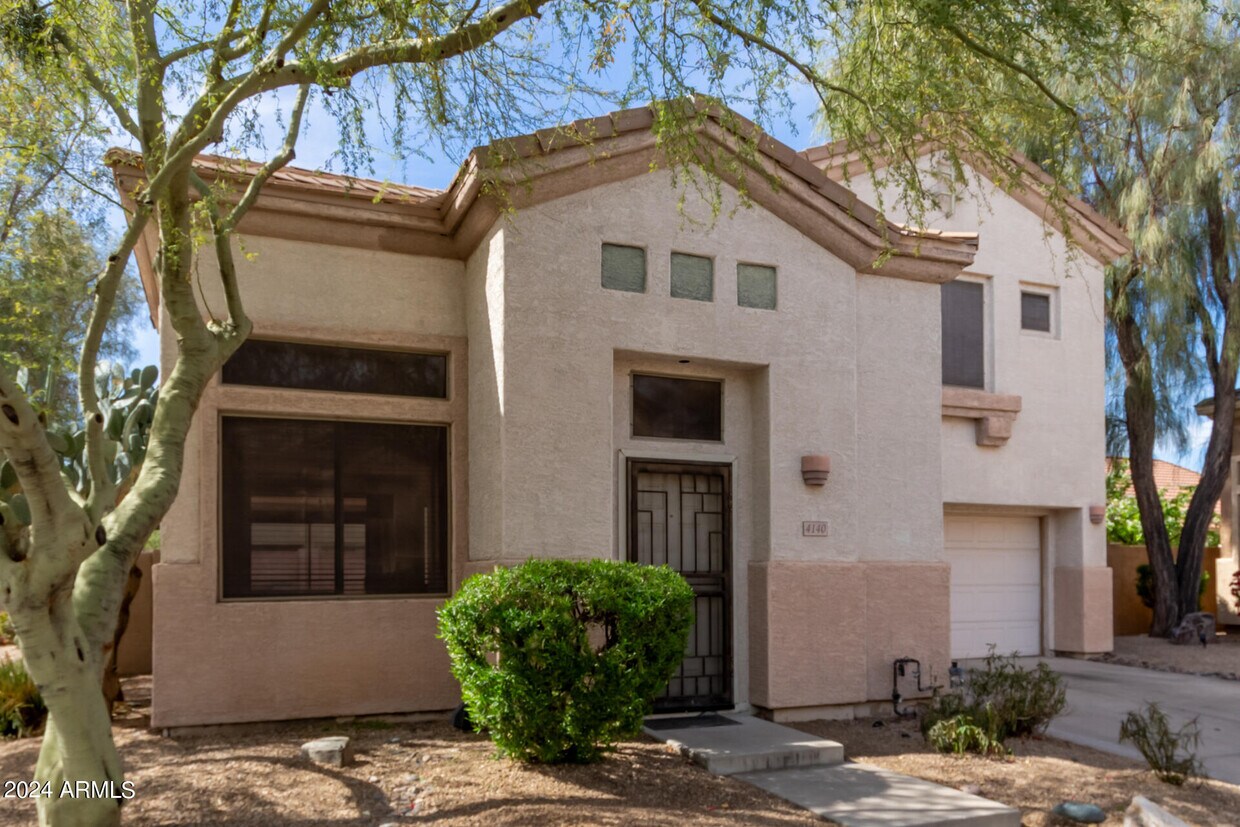 Primary Photo - 4140 E Hallihan Dr