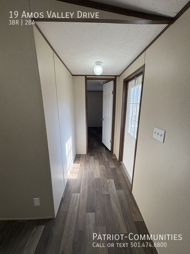 Building Photo - 19 Amos Valley Dr