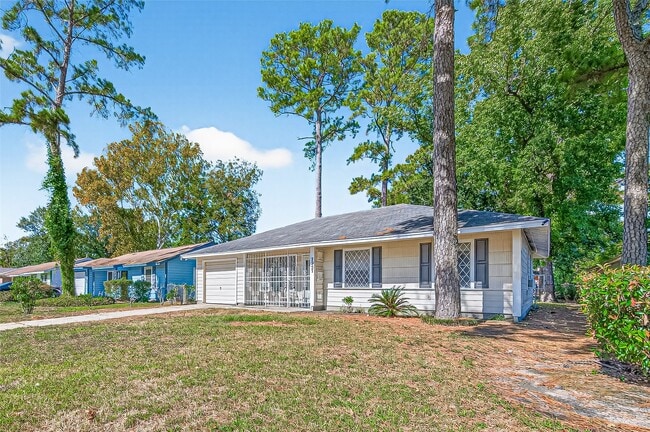 Building Photo - 7257 Yoe St