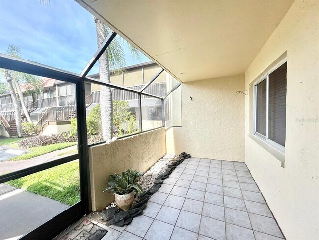 Foto del edificio - 2420 Winding Creek Blvd