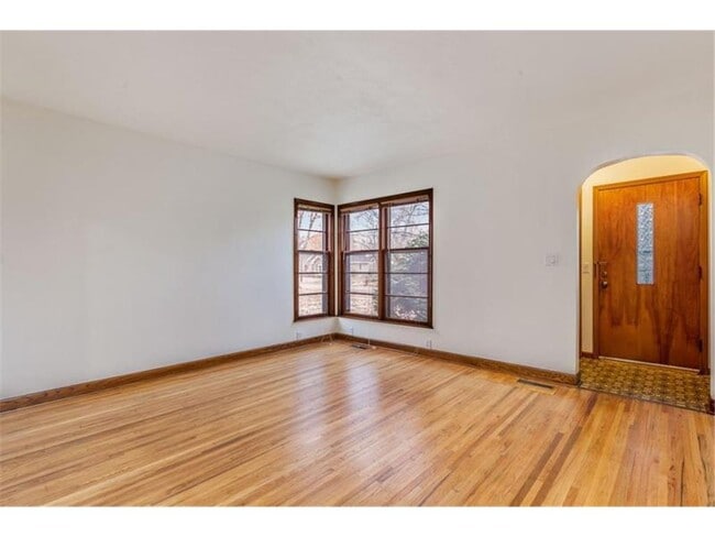 Foto del edificio - 5449 42nd Ave S