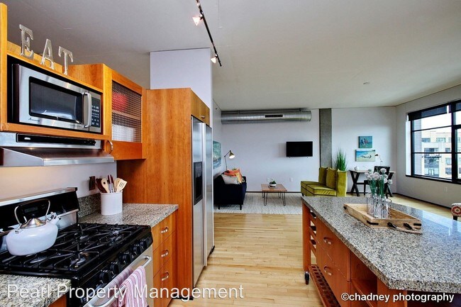 Foto del edificio - 333 NW 9th Ave