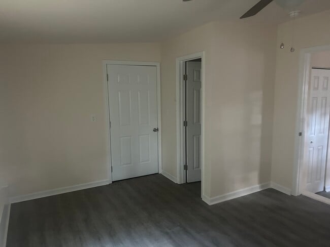 Foto del edificio - 4978 Ivylog Ct