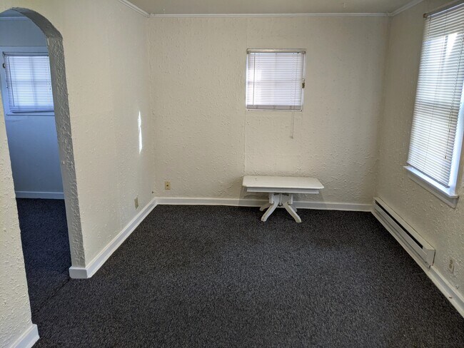 Living room - 1315 Main St
