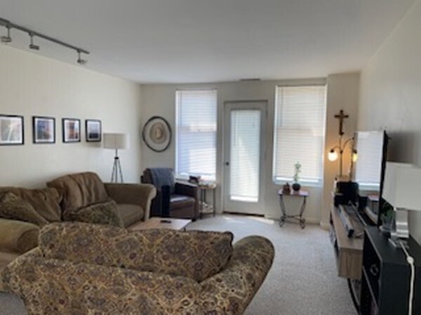 Foto del edificio - 218 Thorndike St