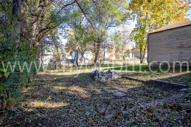 Building Photo - Recently Updated House | Old Towne Bellevue