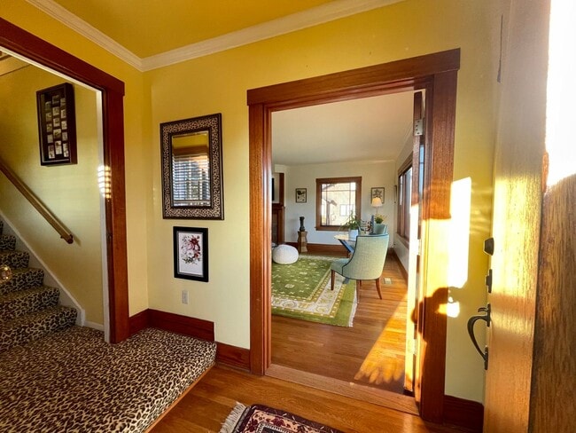 Building Photo - 189C-F-TL-CS