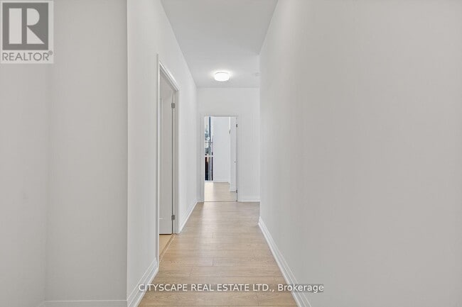 Building Photo - 286 Main St