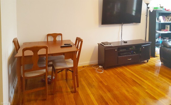 Foto del edificio - 4342 45th St