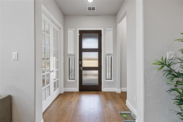 Building Photo - 484 Caitlyn Wy