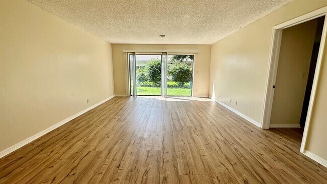 Building Photo - 11462 NW 39th St