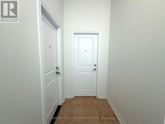 Building Photo - 90 Pappain Crescent